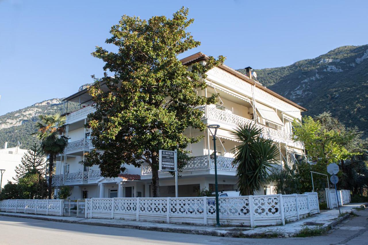 Ronzi Apartments Kamena Vourla Exteriör bild